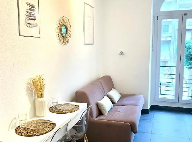 A Deux Pas De La 尼斯